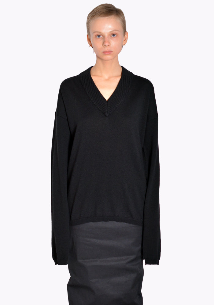 RICK OWENS V-NECK KNIT SWEATER BLACK FW22 | DOSHABURI Online Shop
