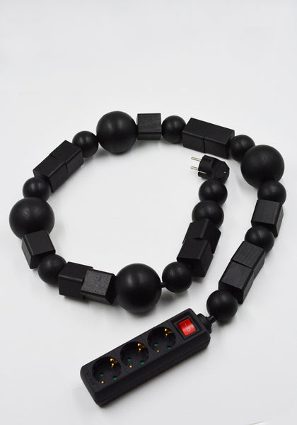 BLESS N°26 DECORATIVE HOME OBJECT CABLE JEWELRY MULTIPLUG 1.4M BLACK | DOSHABURI Shop
