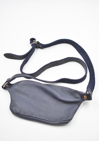 GUIDI BV06 SOFT HORSE FULL GRAIN SMALL FANNY BAG NAVY | DOSHABURI Shop