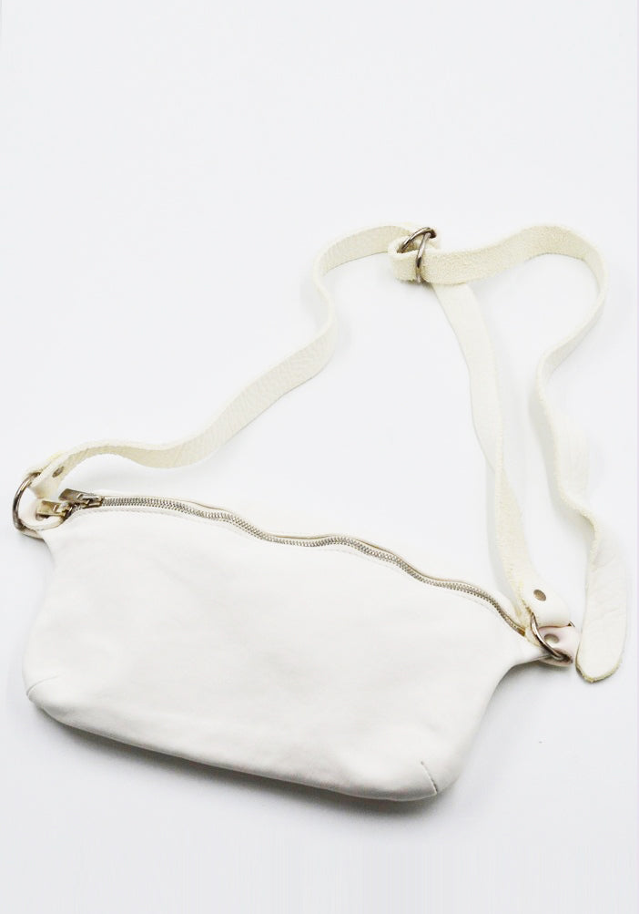 GUIDI BV07 SOFT HORSE FULL GRAIN MEDIUM FANNY BAG WHITE | DOSHABURI