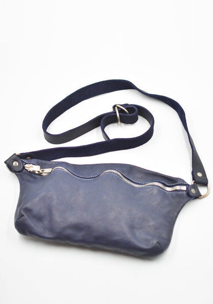 GUIDI BV07 SOFT HORSE FULL GRAIN MEDIUM FANNY BAG NAVY | DOSHABURI Shop