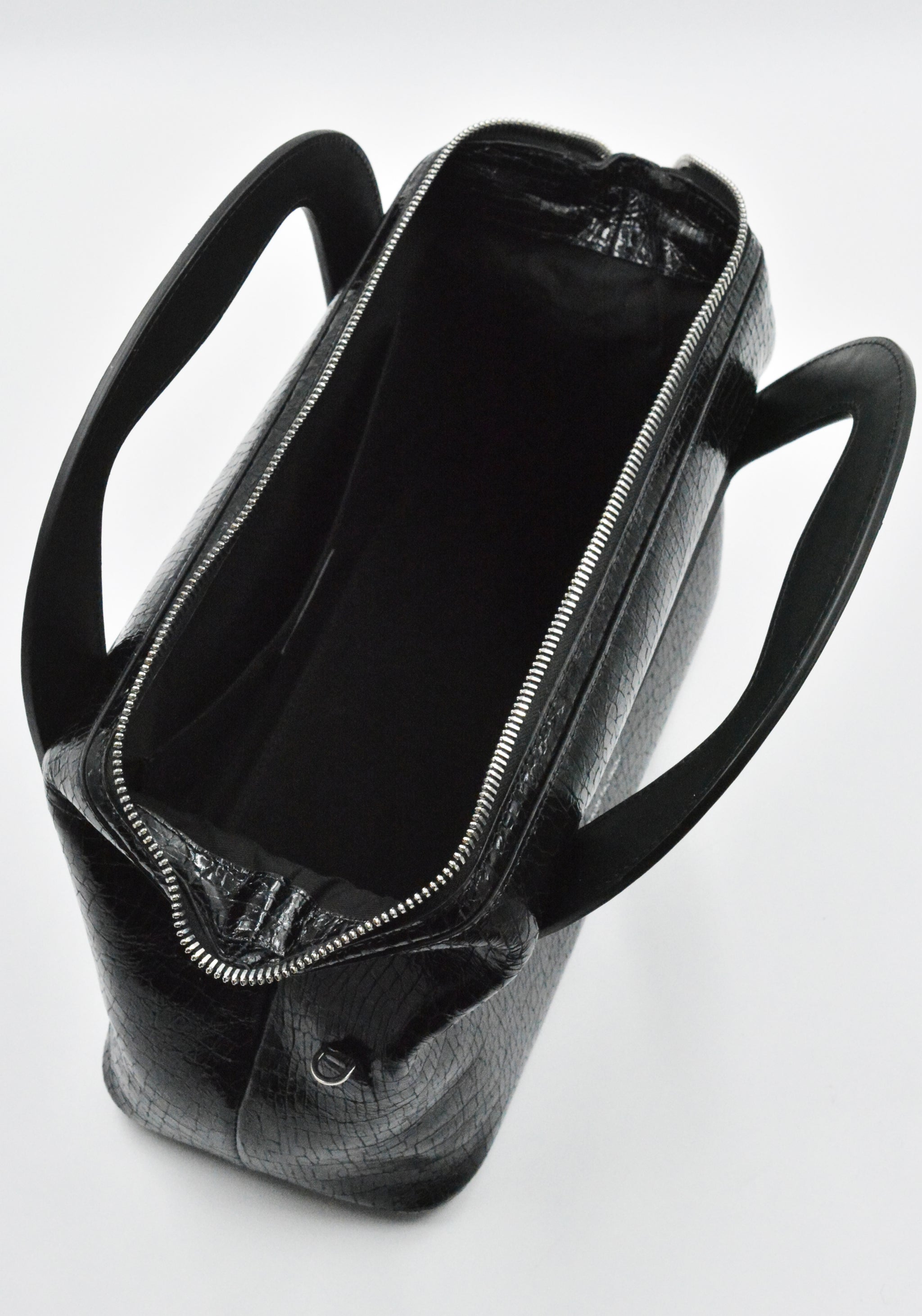 KIKO KOSTADINOV WOMEN ISADORA BAG CRACKED BLACK SS26 | DOSHABURI Shop