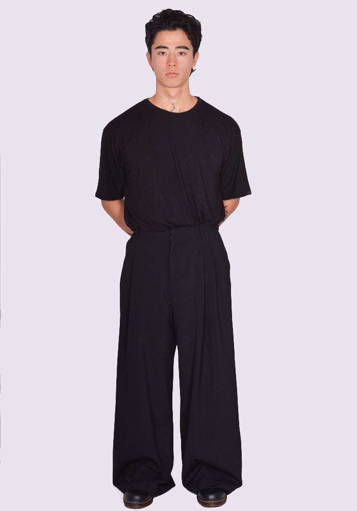 LU'U DAN JUMBO WIDE LEG TROUSERS BLACK SS25 | 50%OFF SALE | DOSHABURI