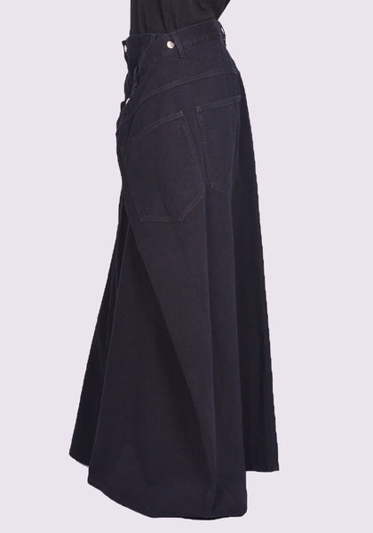 LU'U DAN MAXI MAXI SKIRT BLACK RINSE FW24 | DOSHABURI Online Shop