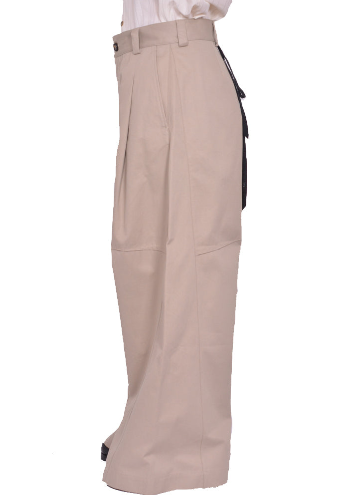 MARINA YEE JULIUS KNEE DARTS TROUSERS BEIGE SS25 | DOSHABURI