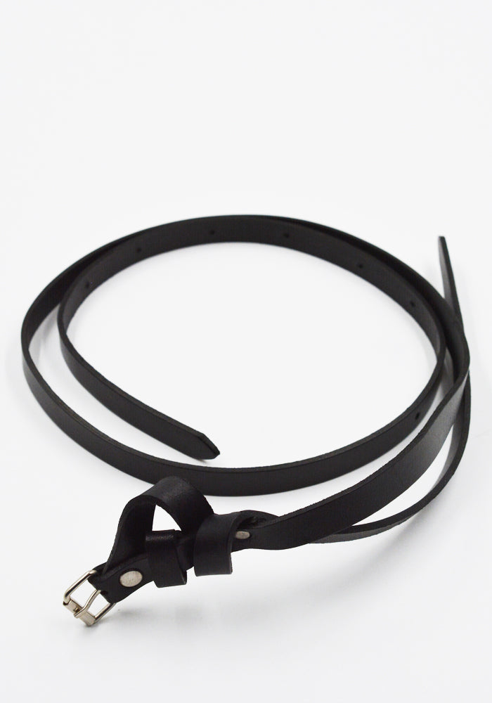 MARINA YEE マリナイー U TURN レザーベルト オリガミベルト MARINA YEE U-TURN 15 ORIGAMI BELT BLACK FW25 | DOSHABURI Online Shop