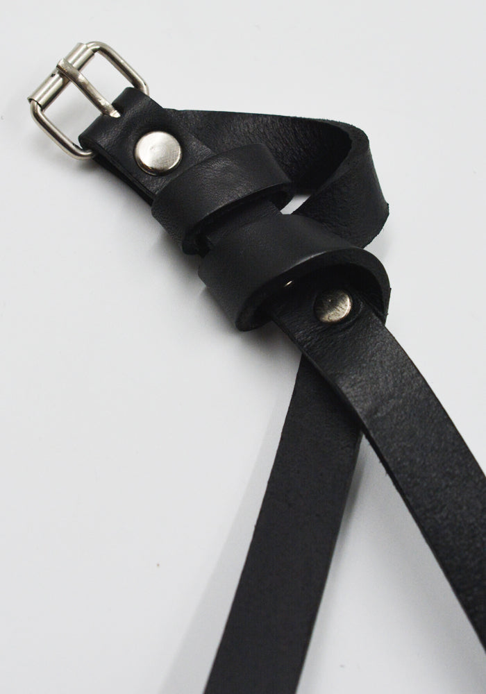 MARINA YEE U-TURN 15 ORIGAMI BELT BLACK FW25 | DOSHABURI Online Shop