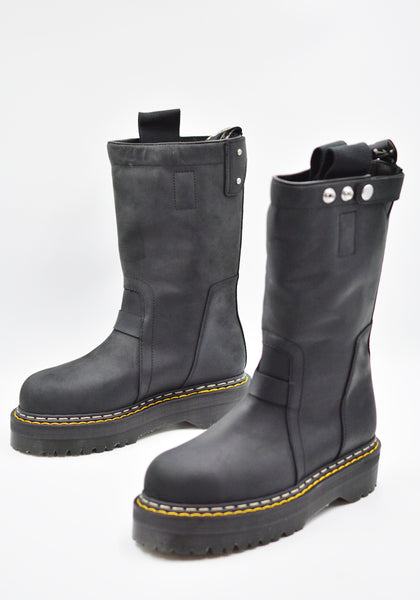 RICK OWENS DR. MARTENS QUAD SOLE PULL ON BOOT FW26 | DOSHABURI Shop