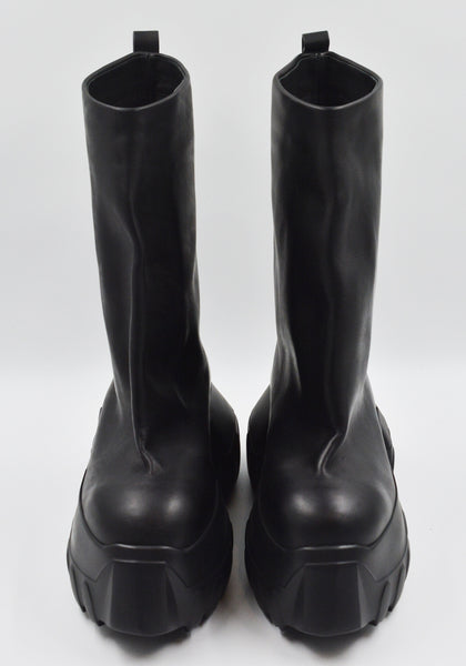 RICK OWENS MEN LEATHER FLARED MEGA TRACTOR BOOTS BLACK SS25 | DOSHABURI shop