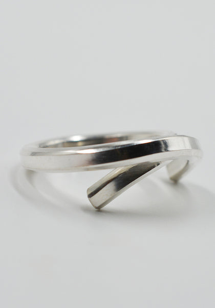 WERKSTATT MÜNCHEN M1245 RING EMBRACE FINE SILVE | DOSHABURI Shop