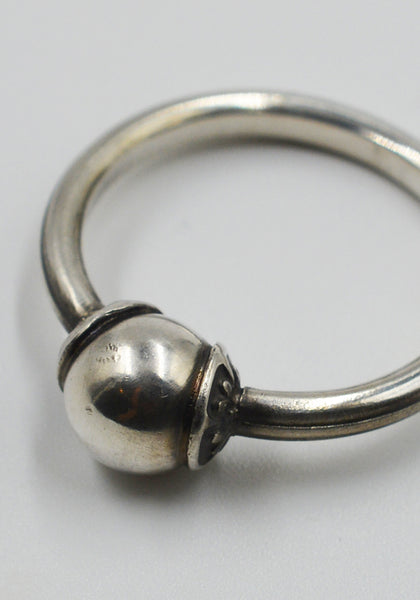 WERKSTATT MÜNCHEN M1711 RING SYMBOL PEARL SILVER | DOSHABURI Shop