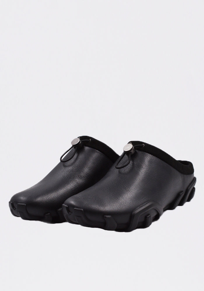 AT.KOLLEKTIVE KIKO KOSTADINOV WOMENS SAIDA SLIP-ON SHOES BLACK SS24 | DOSHABURI Online Shop