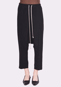 RICK OWENS WOMEN RP02C1308 HY DRAWSTRING CROPPED PANTS BLACK FW23 | DOSHABURI Online Shop