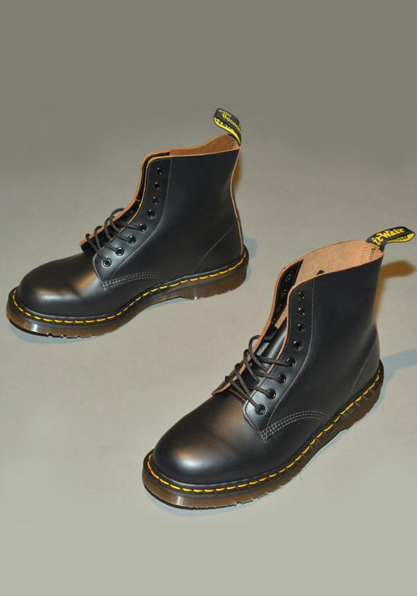 Dr Martens 1460 Black Quilon Vintage 146 Black Quilon Store