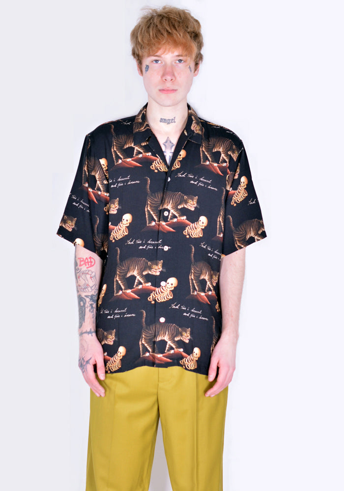 ENDLESS JOY DREAMT SHORT SLEEVE SHIRT BLACK
