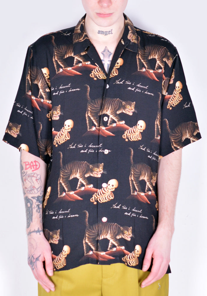 ENDLESS JOY DREAMT SHORT SLEEVE SHIRT SS22 | DOSHABURI Online Shop