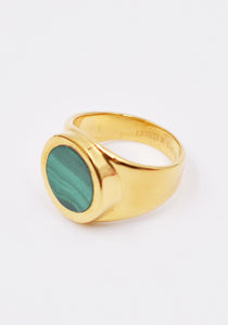 ERNEST W. BAKER MALACHITE STONE RING GOLD SS22 | 30%OFF SALE 