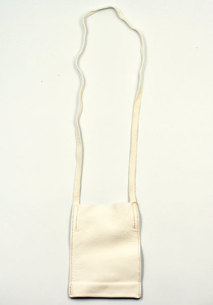 GUIDI PKT1 SOFT HORSE FULL GRAIN PASSPORT BAG WHITE | DOSHABURI Shop