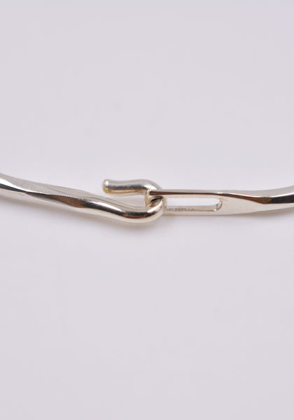 WERKSTATT MÜNCHEN M2640 SILVER BANGLE HOOK HAMMERED