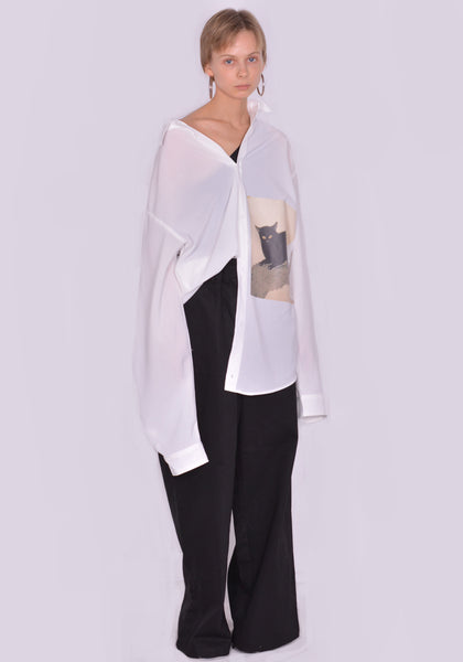 YUIKI SHIMOJI UNISEX LONG SLEEVE SHIRT WHITE CAT | DOSHABURI Online Shop