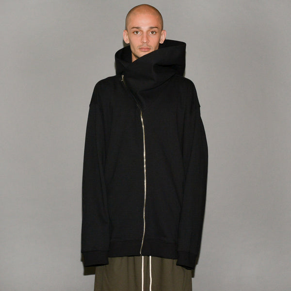 YUIKI SHIMOJI UNISEX ZIP HOODIE BLACK SMILING OKAME - DOSHABURI Shop