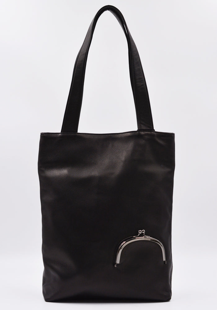 YOHJI YAMAMOTO DISCORD CRASP TOTE BAG BLACK | DOSHABURI Online Shop